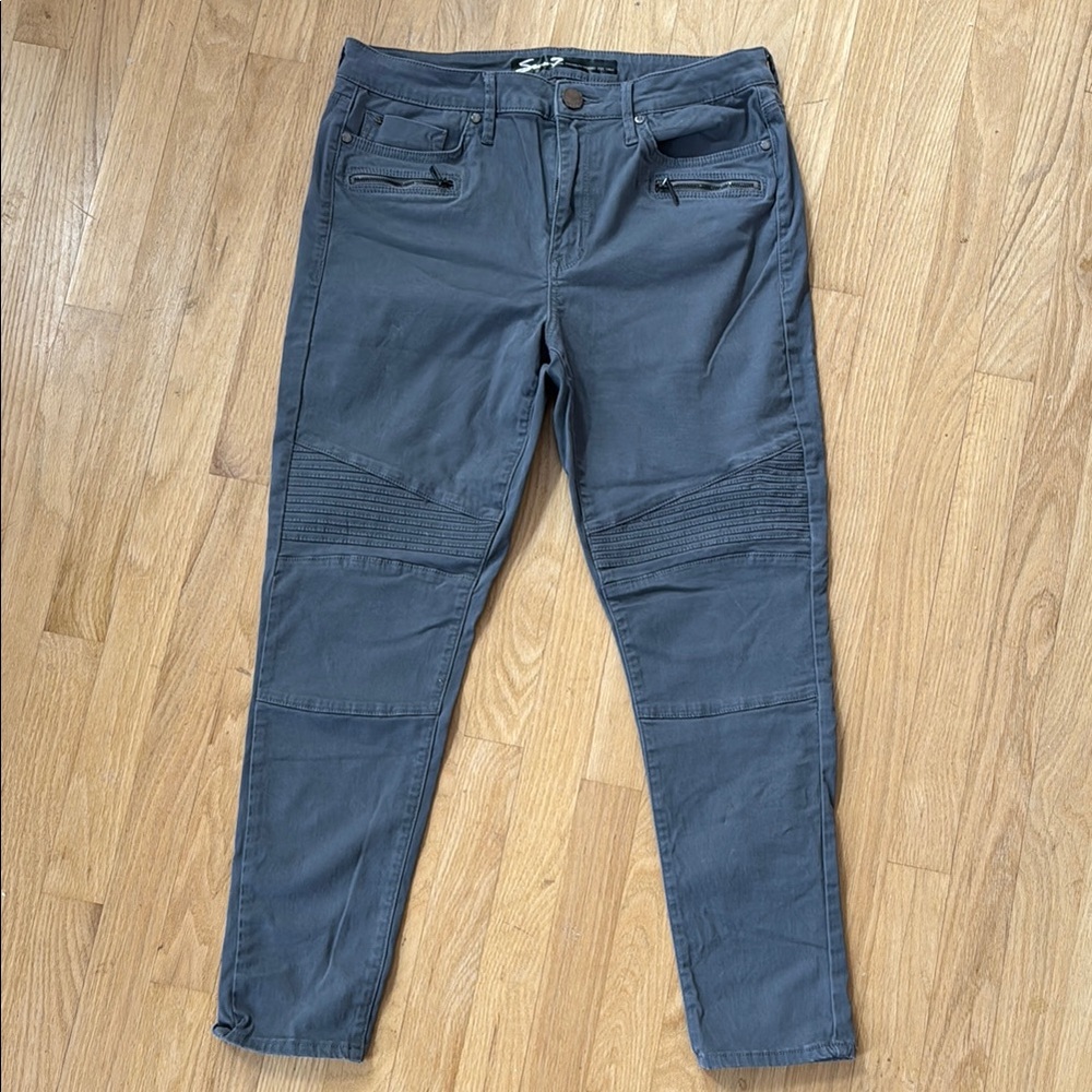 Seven7 Gray Moto Style Pants Mid Rise Ankle Skinny with zippers